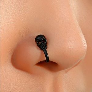 BLACK SKULL NOSE CUFF